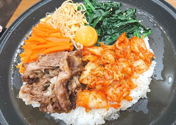 低温でも脂身がとろけるゆすはら牛切り落とし 500g　牛肉 和牛 黒毛 こま切れ オレイン酸 高知県産