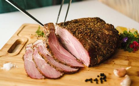 高知県産 ゆず豚or栗豚のパストラミ（約480g）無添加 オードブル 豚肉 パストラミポーク 燻製 冷凍 ブランド 豚肉