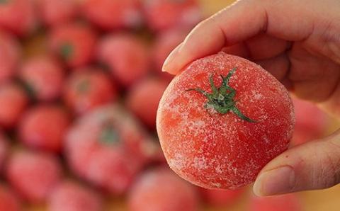 【訳あり】冷凍トマト・65個／約3kg 毎日の料理に使える！