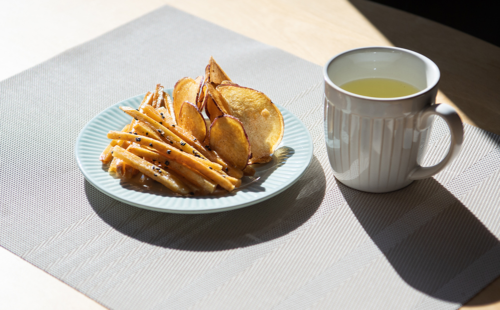 芋けんぴとお茶のセット（大） 芋屋金次郎の芋けんぴと霧山茶園のおやつセット 芋けんぴ 高知