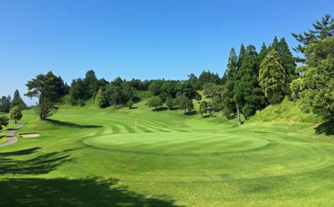 錦山カントリークラブ 平日セルフプレー券 ゴルフ場利用券（平日券1枚・1名様分）　ゴルフ場利用券 ゴルフプレー券