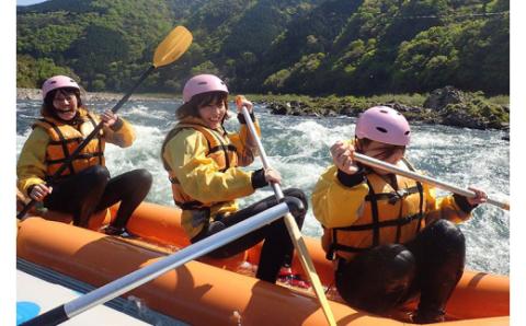 【半日ツアー】四万十川の絶景と急流を体験！四万十川ラフティングツアー　大人2名、小人2名／Mng-11