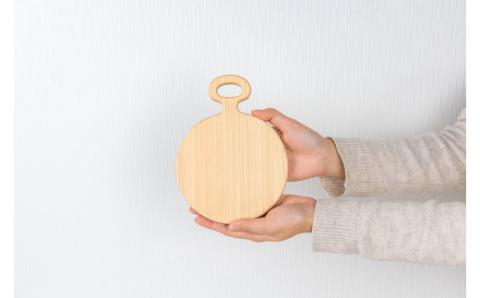 まあるく優しい木製カッティングボード（丸形 小サイズ１枚）／Ole-17