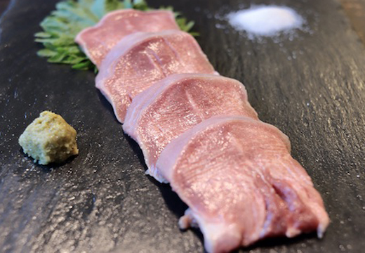 国産 豚肉 豚タン 500g ブランド豚 力豚 厚切りスリット入り｜りきぶた タン 柔らかい 焼肉 焼肉用 BBQ バーベキュー ご当地グルメ 真空パック 冷凍 おつまみ 晩酌 ホルモン お取り寄せ グルメ ギフト 贈答用 高知県 大月町産