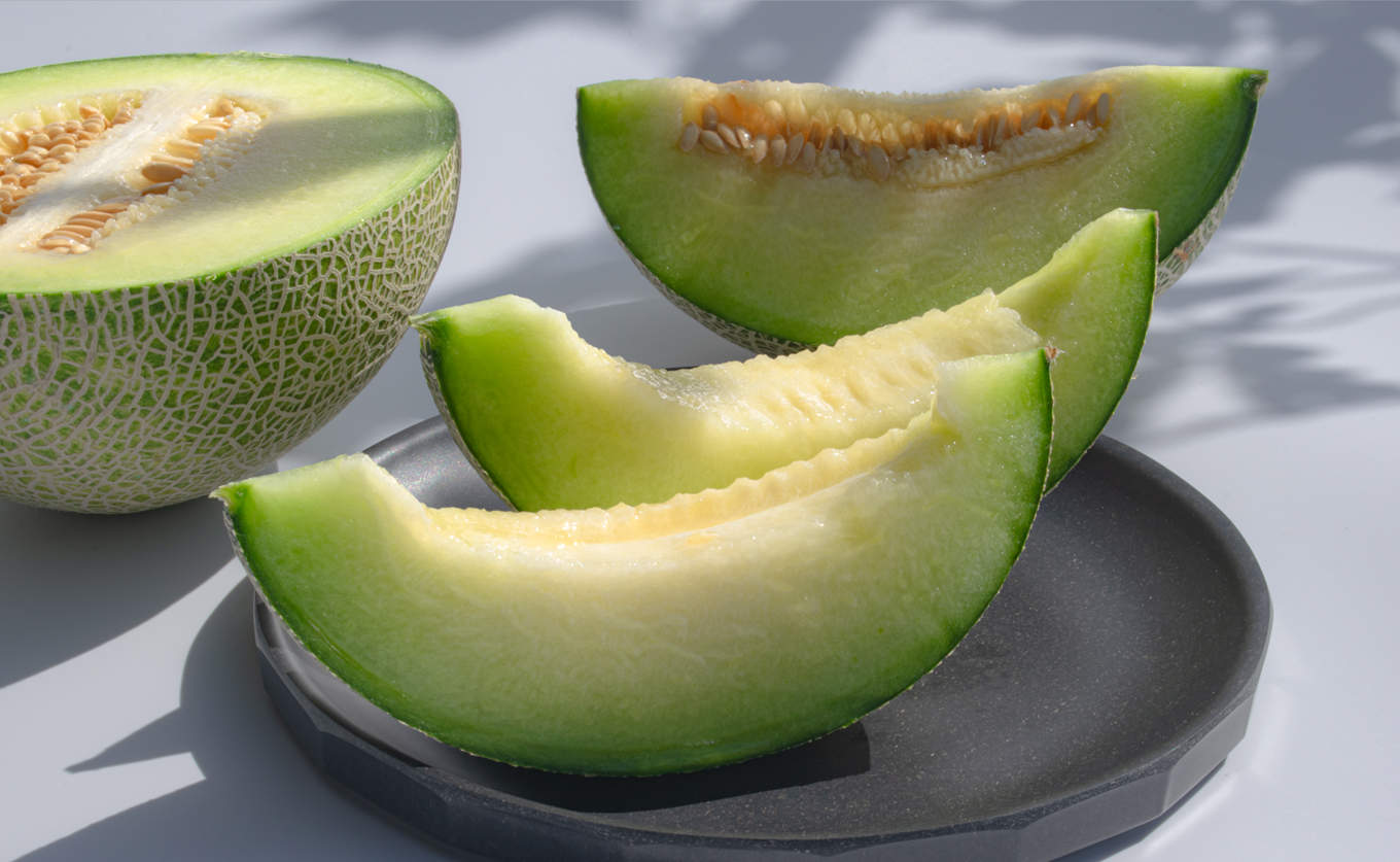 パンナメロン 2玉 希少 甘い 芳醇 メロン フルーツ 果物 濃厚 産地直送 数量限定 厳選 ギフト 贈答用 贈り物 プレゼント お中元 お歳暮 ご褒美 めろん ぱんなめろん 果汁たっぷり 果肉 果実 糖度 人気 旬 夏 デザート