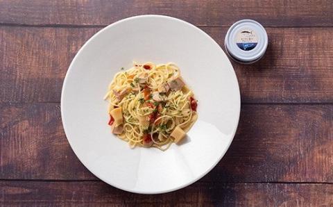 地鶏 一本釣 カツオ 缶詰 セット はちきん地鶏 かつお 鰹 缶詰め 詰合せ 詰め合わせ 防災 災害 備蓄 非常食 おかず おつまみ ギフト プレゼント 肉 鶏肉 鶏 魚 魚介類 魚貝 お魚 惣菜 ふるさと納税鶏肉 ふるさと納税缶詰 ふるさと納税防災 ギフト 贈答用 贈り物 プレゼント お中元 お歳暮 高知 黒潮町 ［1109］