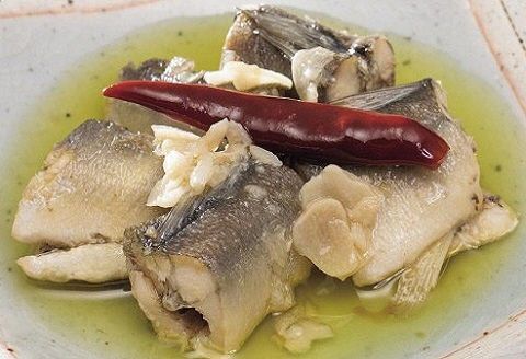 四万十鮎 贅沢 缶詰 6缶 セット 2種×各3缶 あゆ 鮎 缶詰め かんづめ 詰め合わせ 防災 災害 備蓄 非常食 おかず おつまみ プレゼント ギフト 贈答用 贈り物 お中元 お歳暮 アユ 魚 魚介類 日常食 ご褒美 贅沢 高級 惣菜 お惣菜 時短 簡単調理 アレンジ 副菜 ふるさと納税缶詰 ふるさと納税防災 高知 黒潮町 ［1118］