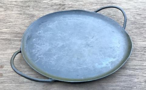 フライパン ピザ チャパティ 用 ツヨニー 調理器具 調理 料理 キッチン用具 キッチン 用品 キャンプ アウトドア 鉄 鉄製 鉄フライパン 高知県 黒潮町［1506-3］