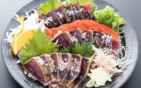 藁焼き かつおたたき 鰹たたき カツオたたき 2節セット 約 700g 鰹タタキフレーク200g付き 高知県 黒潮町 土佐佐賀水産 わら焼き タタキ 鰹 カツオ 刺身 半解凍 調理用 冷凍 海鮮 魚介類 土佐 かつおのたたき 鰹のたたき 藁焼き鰹 ご飯のお供 おつまみ 丼用 刺身用 海鮮セット 魚料理 かつおセット［1553-3］