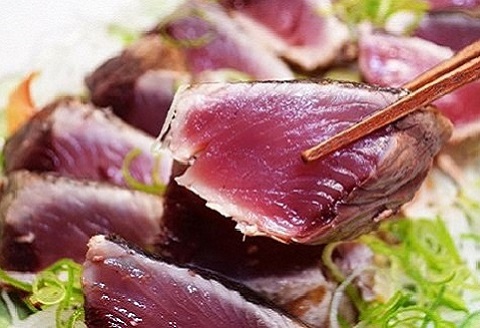 3回定期便 ブリのたたき 藁焼き 鰹のたたき 干物 初鰹 戻り鰹 天然 鰤 わら焼き かつおのたたき 鰤のたたき ぶり カツオ カツオのたたき おまかせ 定期便 3回 魚 新鮮 海鮮 魚介類 魚貝 刺身 刺し身 お刺身 さしみ ひもの 焼き魚 おかず 惣菜 おつまみ 簡単調理 ふるさと納税かつお ふるさと納税ぶり ふるさと納税定期便 高知 黒潮町［(H)1226-02］