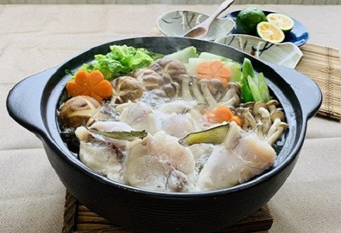 土佐沖 天然 さばフグ 切り身 鍋用 400g×2袋 約800g 冷凍 ふぐ 鯖フグ 鯖河豚 さばふぐ てっちり  ふぐちり 鍋 鍋セット 人気 新鮮 魚 魚介類 魚貝 海鮮 切身魚 から揚げ 煮付け ふるさと納税鍋 ふるさと納税河豚 ふるさと納税ふぐ 高知 高知県 黒潮町［1363-2］