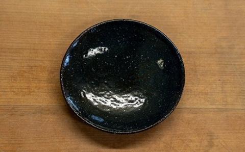 どんぐりの 塩壷 塩さじ 豆皿 天日塩 1袋 付き 日常屋 食器 皿 さら 調味料入れ ツボ つぼ 壷 塩 調味料 保存容器 陶器 高知県 黒潮町［1499］