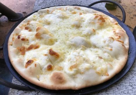 フライパン ピザ チャパティ 用 ツヨニー 調理器具 調理 料理 キッチン用具 キッチン 用品 キャンプ アウトドア 鉄 鉄製 鉄フライパン 高知県 黒潮町［1506-3］