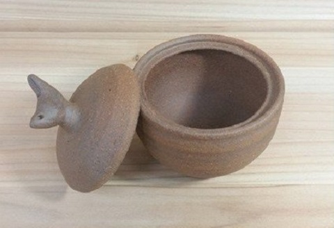 塩壷 シロチドリ 日常屋 調味料入れ 食器 保存容器 塩 調味料 保存 セット キッチン用具 キッチン用品 キッチン雑貨 雑貨 陶器 高知県 黒潮町［1489］