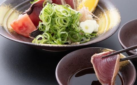 藁焼き かつおたたき 鰹たたき カツオたたき 2節セット 約 560g 高知県 黒潮町 土佐佐賀水産 わら焼き タタキ 鰹 カツオ 刺身 半解凍 調理用 冷凍 海鮮 魚介類 土佐 かつおのたたき 鰹のたたき タレ付き 80ml×2 丼用 刺身用 ご飯のお供 海鮮セット 魚料理 かつおセット［1552-4］