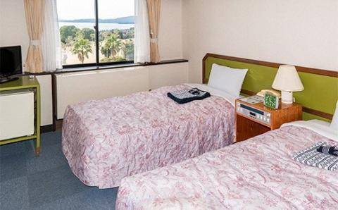 土佐 ユートピア CC 【 平日 】御利用券（宿泊 + 朝食 ・ 夕食 付+ ボール ）［1599］