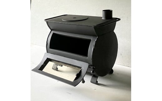 ツヨニー ストーブ DAXmini アウトドア 用 オーブン 内蔵型 薪 ストーブ （黒ステンレス煙突・ピザ 用 フライパン 付き）［1628］