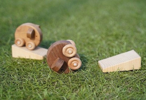 木製 おもちゃ おさんぽワンちゃん くるりんぱ 親子 セット ( ブラウン ) 木製玩具 玩具 木 自然 木材 木のおもちゃ ギフト 贈答用 プレゼント お祝い 出産祝い 誕生日 クリスマス 贈り物 赤ちゃん 子供 子ども 幼児 幼児教育 知育 おもちゃセット 犬 いぬ お散歩 おさんぽ 高知 黒潮町［0969］