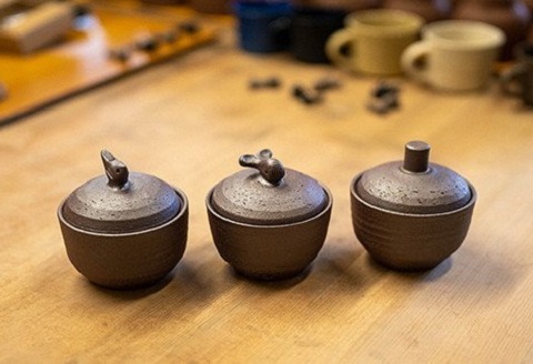 塩壷 3種セット 日常屋 くじら どんぐり シロチドリ 調味料入れ 食器 保存容器 塩 調味料 保存 セット キッチン用具 キッチン用品 鯨 クジラ 高知県 黒潮町［1493］