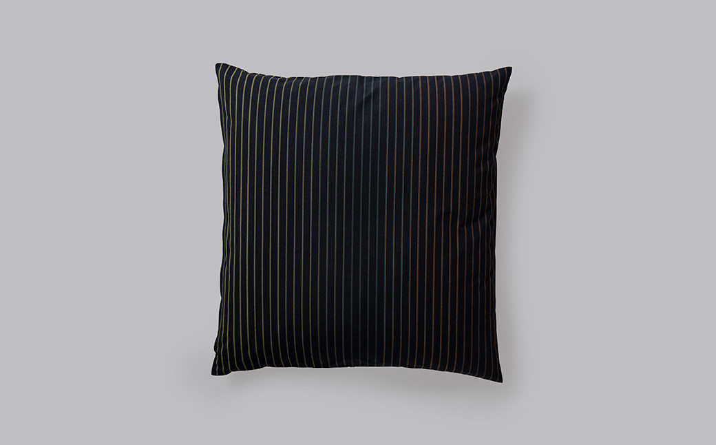 【光放つ葉】<KUMASHIMA>座布団カバー 茶席判（43×48cm）