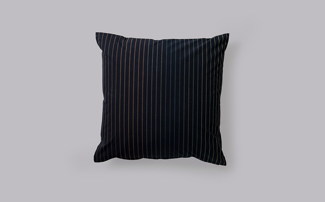 【光放つ葉】<KUMASHIMA>クッションカバー（45角）