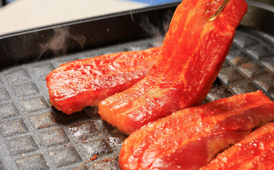 特製コチュジャンダレに漬け込んだ味付きサムギョプサル！ たっぷり4人前