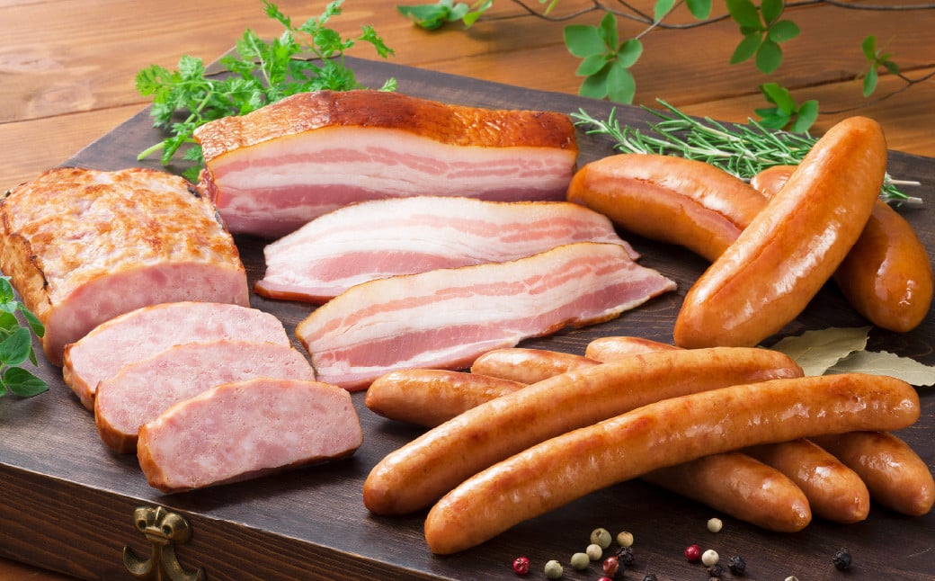 【2023年12月上旬発送開始】九州ハムギフト 6本セット KKF-50 計1,146g ウインナー ハム ベーコン 伊藤ハム