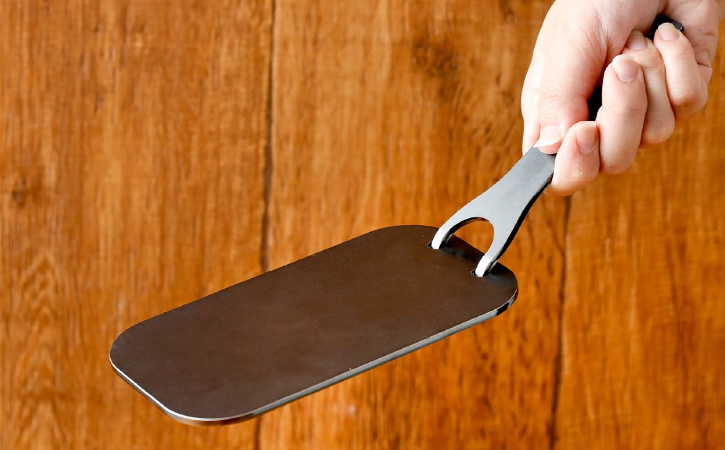 CGK 鉄板 黒皮 1人サイズ フラット形状 板厚 3.2mm メスティン収納可 アウトドア