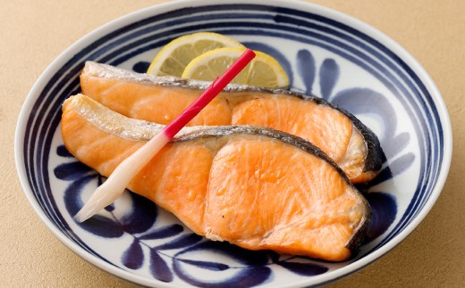 【かば田】【訳アリ】定塩 銀鮭 切身 約1kg