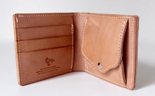 二つ折り財布 （小銭入れつき）