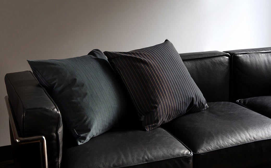 【光放つ葉】<KUMASHIMA>クッションカバー（45角）