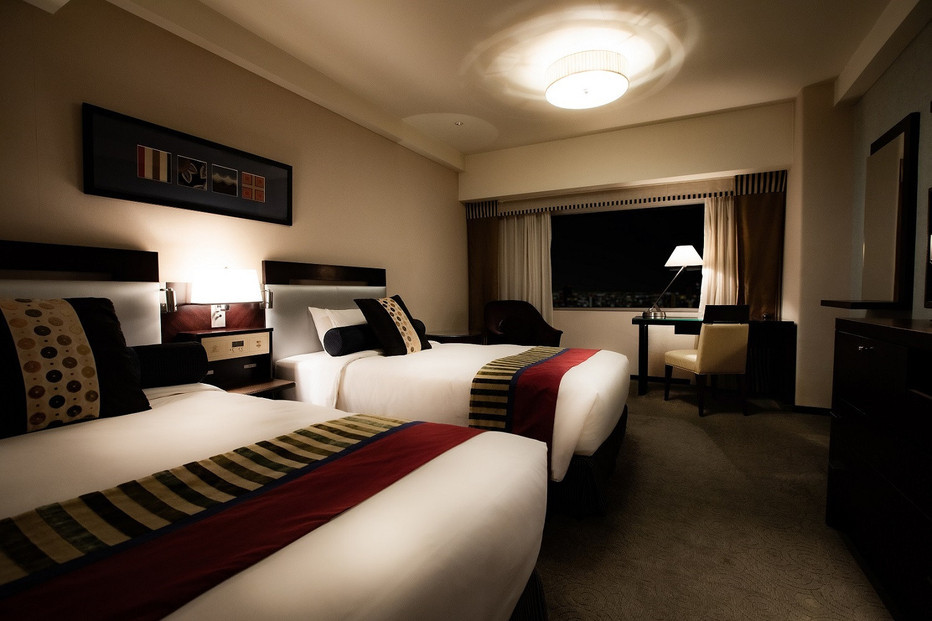 【ホテルニューオータニ博多】平休日1泊朝食付 ペア宿泊券《エグゼクティブツイン》