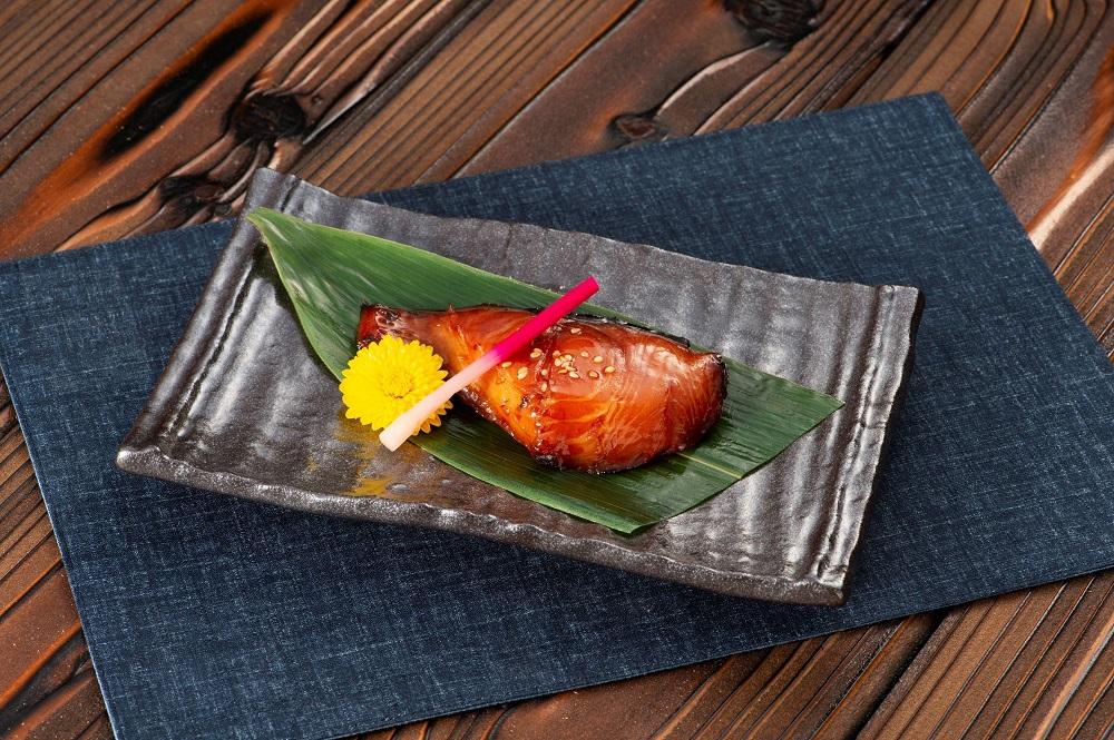 【福岡市】あごだし仕立て銀だらみりん　8切