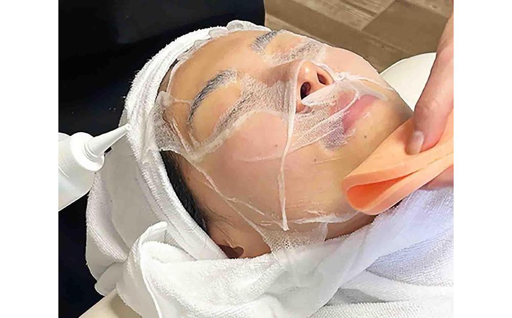 ルナレーナ　うるおい持続フェイシャルケア1回コース（約1時間）＜福岡市内にて提供＞