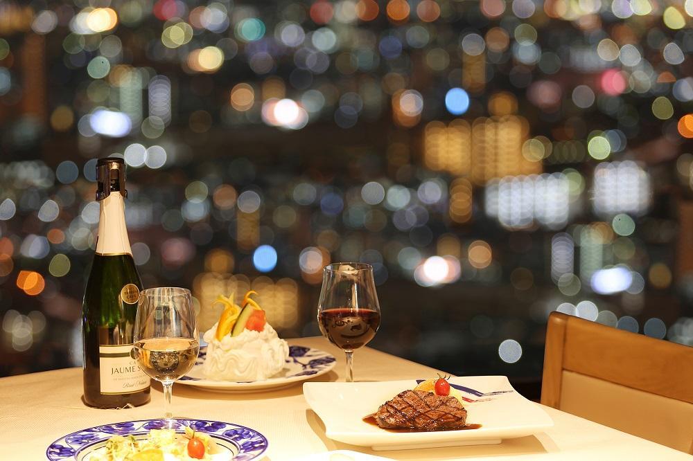 天空ペアディナーフルコース（展望券込）２名分　【福岡タワー内展望レストランにて優雅なひとときを】