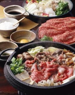 博多和牛しゃぶしゃぶすき焼き用 400ｇ（肩ロース肉・モモ肉・ウデ肉のいずれか）【厳選部位】