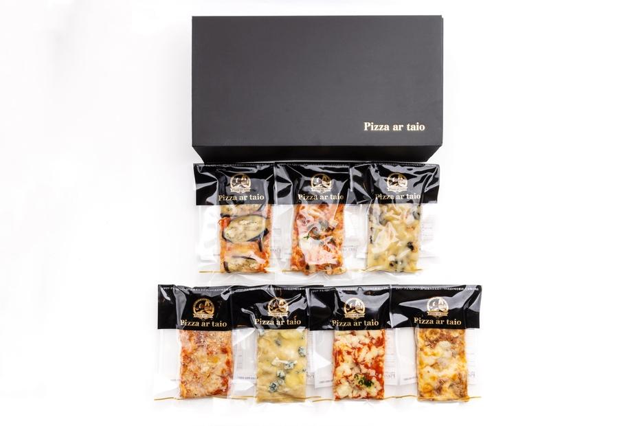 【定期便全4回】福岡市内で作ったローマの四角いピッツァ詰合せ　ハーフサイズ7種類　各1枚×4回 福岡市内製造