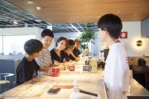 【福岡市のeスポーツ施設で楽しもう！】カフェ・PC利用券