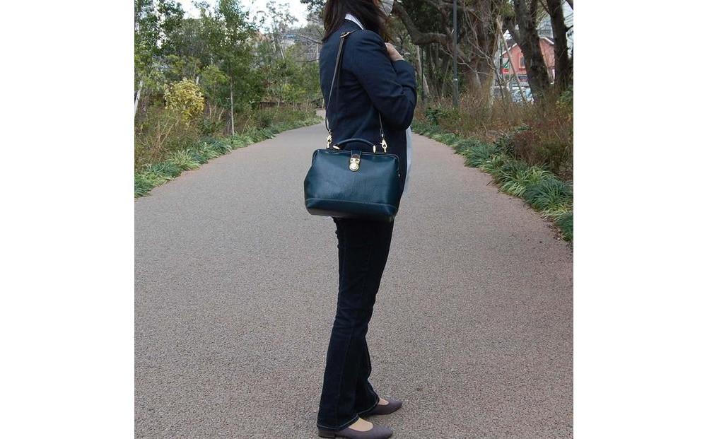 福岡市　Foglia 牛革3WAYドクターバッグ【カラー：ネイビー】