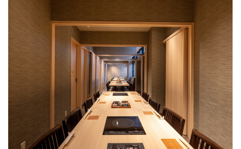 【博多華味鳥　祇園店】 ペア（2名様）ディナープラン　（特選）華味鳥水たきコース