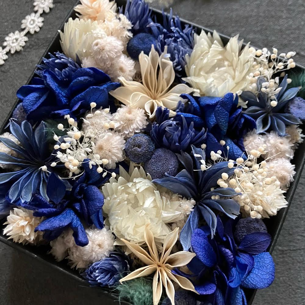 青と白のお花を集めたドライフラワーボックス/Sサイズ（福岡市）