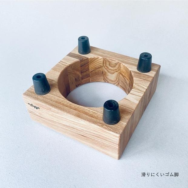 ペットフードテーブル　hole S（福岡市内製造）（ガラスボウル付き）