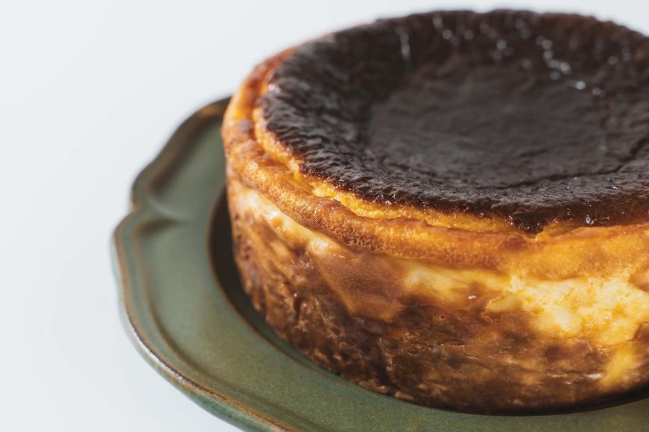 博多のおやつ　極幻バスクチーズ　12cm １個