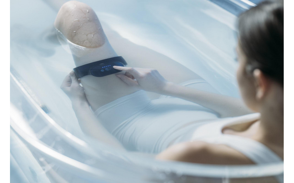 【福岡市】MYTREX AQUA LEG TRAINER ブラック