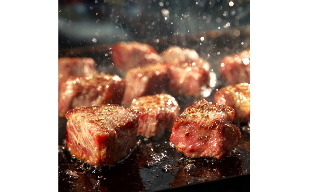 【A4～A5】博多和牛サイコロステーキ　800ｇ（400ｇ×2ｐ）