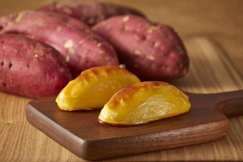 【全6回定期便】ロイヤルのスイートポテト【ロイヤル福岡市本社工場製造】１２個入り