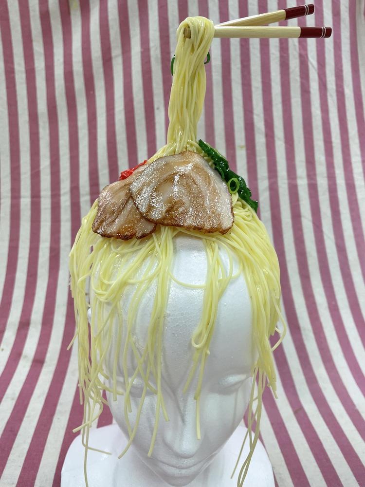 食品サンプルの【博多豚骨ラーメンな帽子】