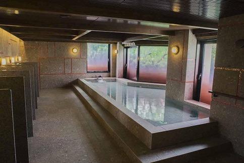 【福岡市】ザ・ルイガンズ　ペア宿泊券（朝食付き）【土日祝日の利用可能】