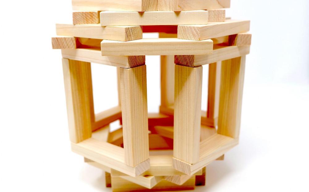 福岡市産材ヒノキの0歳から大人まで楽しめる「てっぺん積み木」300枚セット