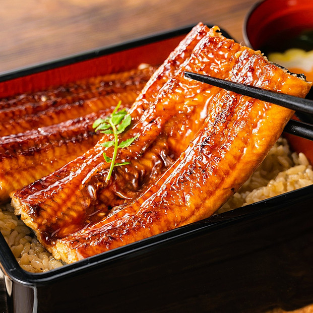 ふっくら大判うなぎ蒲焼　計約960ｇ（約320g×3尾）